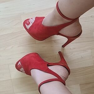 Dolce Vita Sexy Red Suede Strap High Heels Open Toe Platform Stilleto Size 6